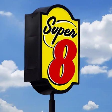 Super 8 By Wyndham Fort Worth Entertainment District ภายนอก รูปภาพ