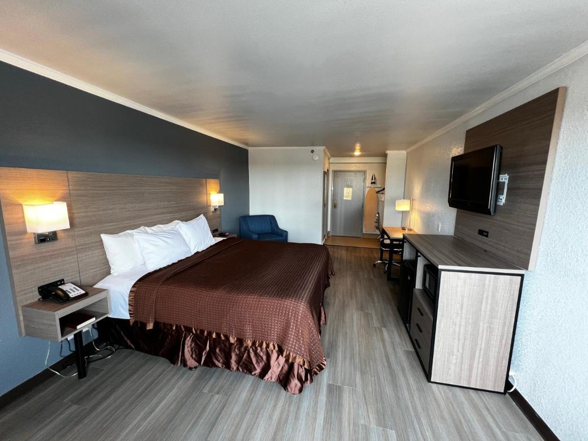 Super 8 By Wyndham Fort Worth Entertainment District ภายนอก รูปภาพ