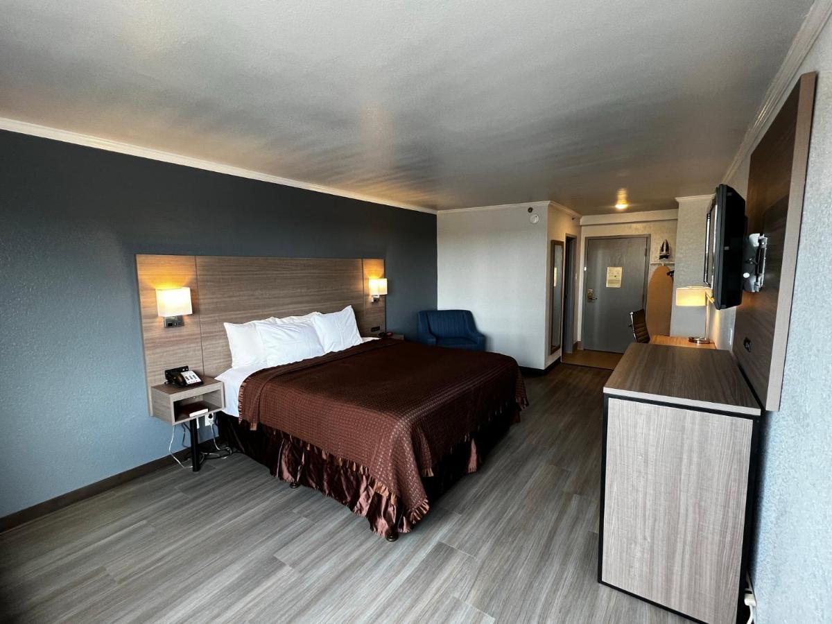 Super 8 By Wyndham Fort Worth Entertainment District ภายนอก รูปภาพ