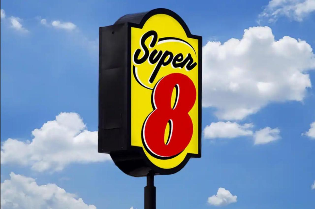 Super 8 By Wyndham Fort Worth Entertainment District ภายนอก รูปภาพ